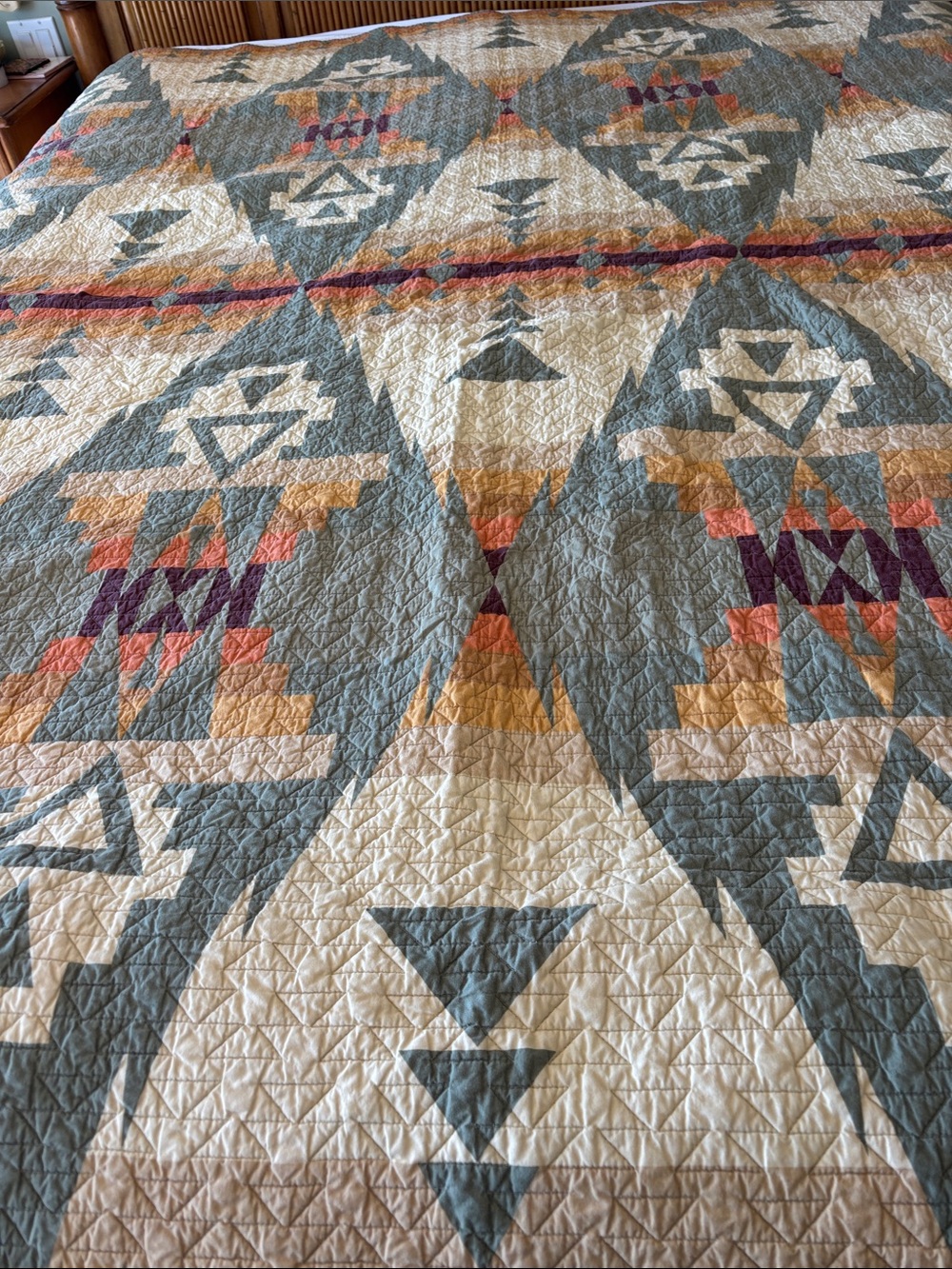Pendleton Tribal print quilt full/queen and on standard sham